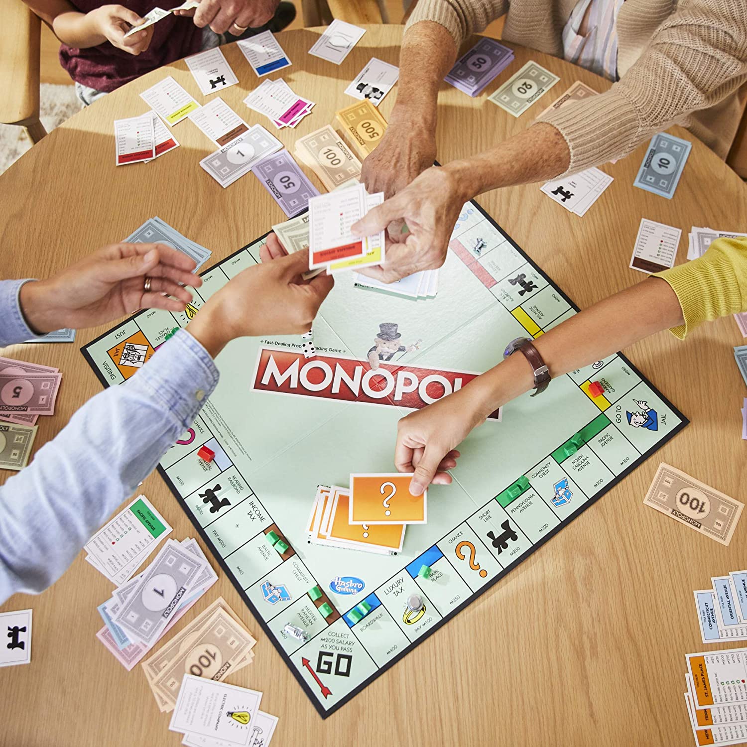 Hasbro Monopoly Classic Board  - Hasbro Game Monopoly 评论和价格